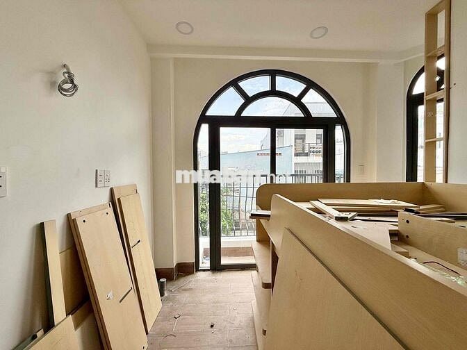 CHO THUÊ PHÒNG BAN CÔNG GIƯỜNG TẦNG NGAY CHỢ THẠC ĐÀ - PHẠM VĂN CHIÊU