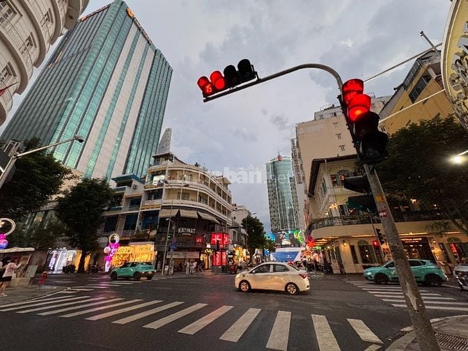 CĂN HỘ MẠC THỊ BƯỞI 58,09m2 cạnh phố đi bộ NGUYỄN HUỆ, Phường Sài Gòn