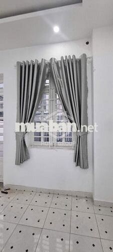 1 TRỆT 1 LẦU 3PN NGAY SÁT NGÃ TƯ THỦ ĐỨC ĐỐI DIỆN SPKT GIÁ CHỈ 15TR/TH