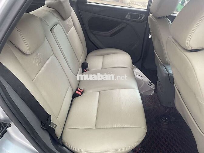 Ford Focus 2024 Tự động Bạc