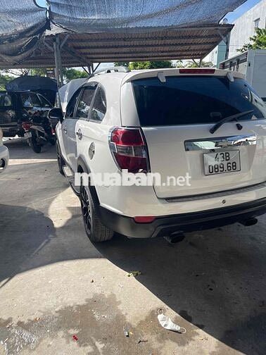 Chevrolet Captiva 7 chỗ màu Trắng