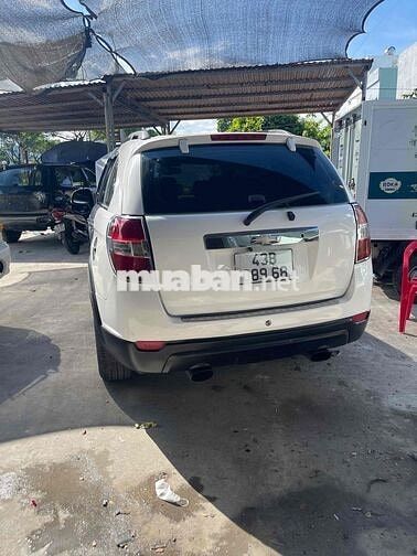 Chevrolet Captiva 7 chỗ màu Trắng