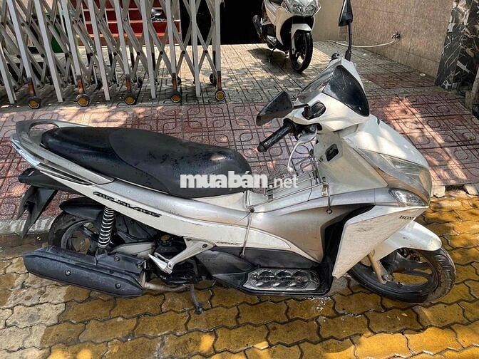 Honda Air Blade Trắng Tiết kiệm xăng