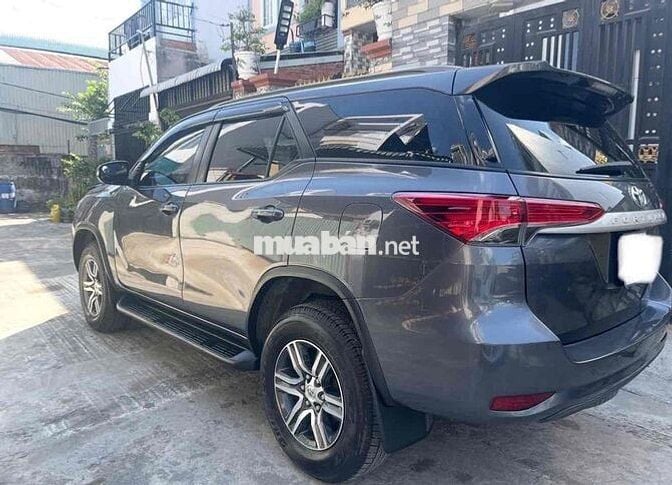 Toyota Fortuner 2017 Dầu Số sàn Xám