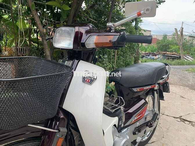 Honda Dream Thái Nâu Xe số