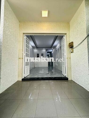 nhà bán hẻm xe hơi c7d đường Phạm Hùng Bình Hưng tphcm