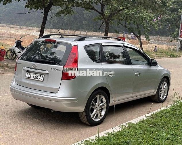 Hyundai I30 CW 2009 1.6 bản full Tự động Bạc