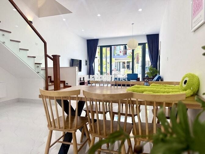 NHÀ 4 PHÒNG NGỦ  KHU ĐÔ THỊ MỸ GIA GÓI 8 GIÁ 25 TRIỆU/ THÁNG