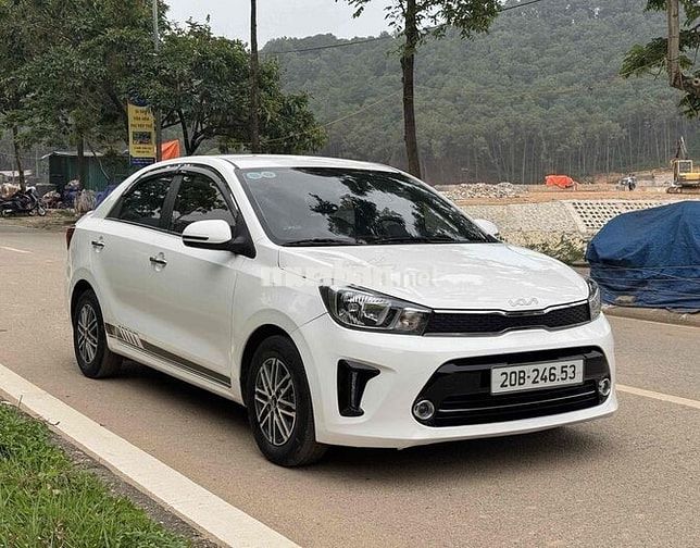 KIA Soluto 2024 Số tự động 1.4L Trắng