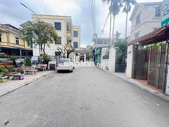 SÁT TRIỂN LÃM QUỐC GIA, VIN CỔ LOA,CẦU TỨ LIÊN ,Ô TÔ VÀO