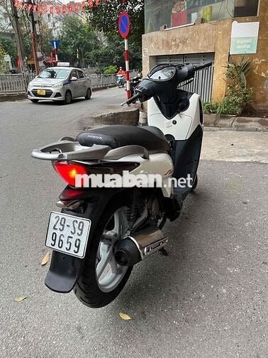 Honda SH Trắng