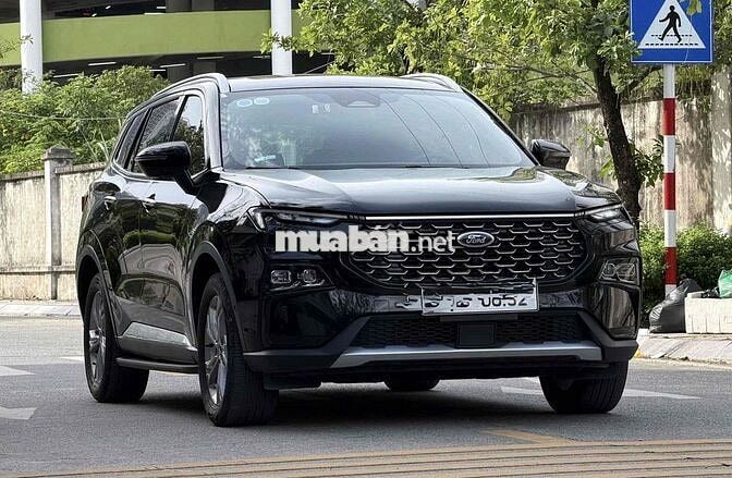 Ford Territory Titannium 1.5 AT sản xuất 2024