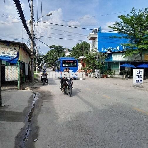 1 LÔ ĐẤT ĐẸP -- GIÁ *** KHU VỰC TX 52 -- ĐƯỜNG 8M