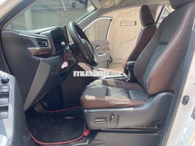 Bán Innova Cross 2.0V 2025 - Siêu lướt Giá còn bớt