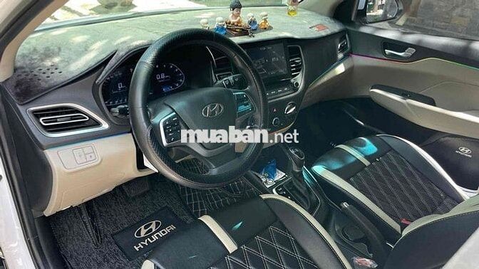 Hyundai Accent 2023 Số tự động Trắng 50000 km