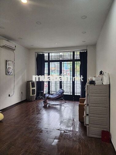 Cho Thuê Phòng Lầu Có Ban Công Vành đai