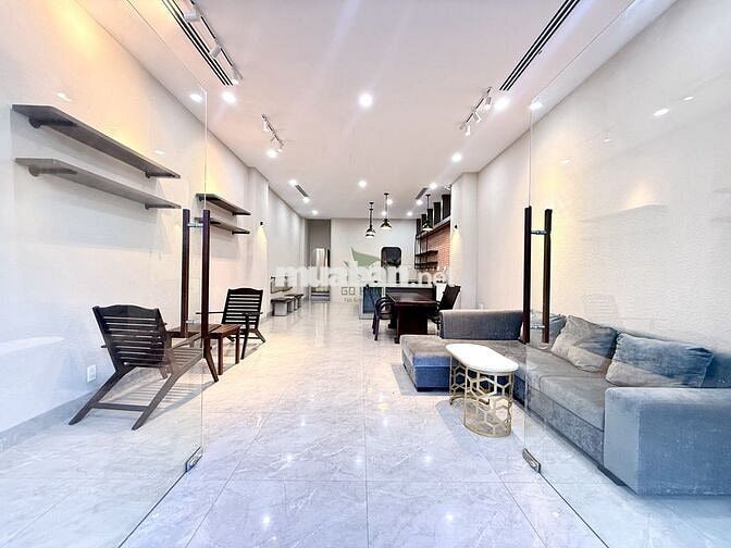 CHO THUÊ NHÀ ĐẸP VIEW NÚI 3 PHÒNG NGỦ FULL NỘI THẤT KHU ĐÔ THỊ MỸ GIA