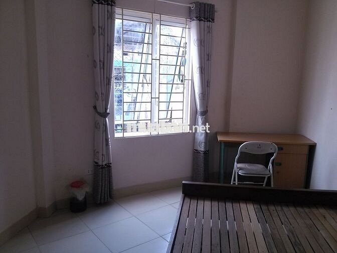Cho thuê phòng rộng 18m2 gần Ngã Tư Sở