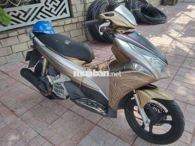 Honda Air Blade Fi 2012 Vàng đồng máy bao êm