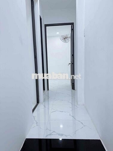 Nhà Chiến Lược 25,3m2 Mới Xây Do Đi Nước Ngoài Cần Bán