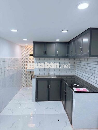 Nhà Chiến Lược 25,3m2 Mới Xây Do Đi Nước Ngoài Cần Bán