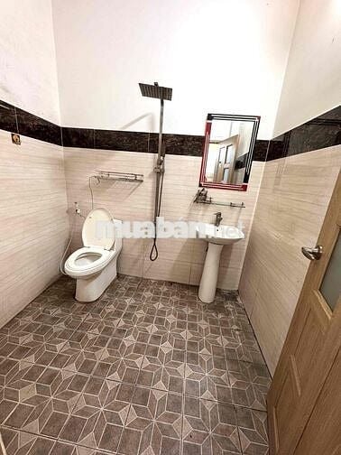Nhà 1 lầu 120m2 hẻm 1 sẹc Mỹ Hạnh 3 phòng ngủ