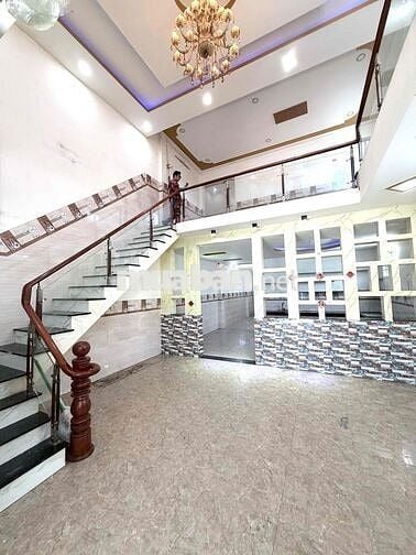 Nhà 1 lầu 120m2 hẻm 1 sẹc Mỹ Hạnh 3 phòng ngủ