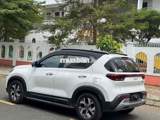 Kia Sonet Luxury 2023 Trắng