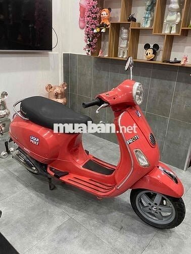 Piaggio Vespa LX150 màu Đỏ