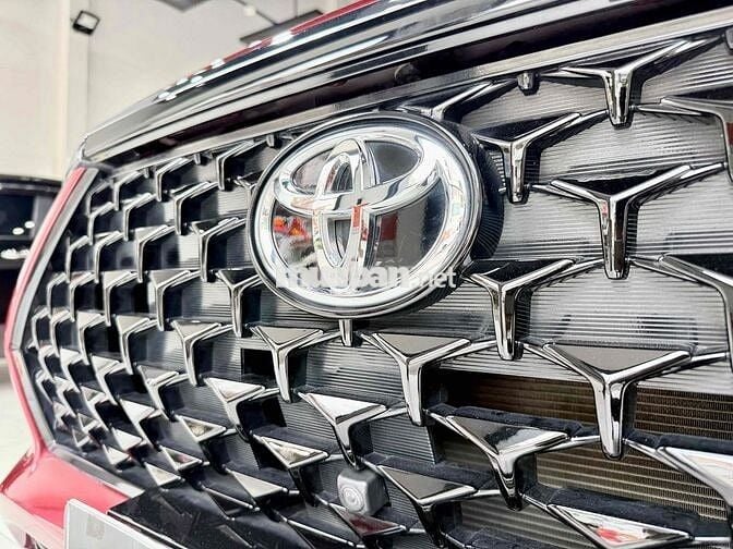 Toyota Veloz Cross Top 2023 Đỏ 14.129 Km
