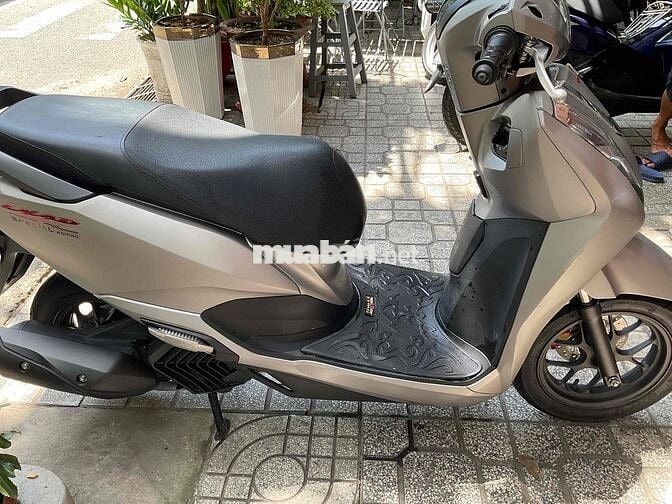Honda Lead 4V Xám Việt Nam
