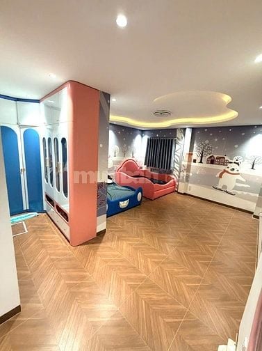 HẬU GIANG Q6, SÁT BÊN QUẬN 5, HẺM 6M CÁCH MT 20M, DT 82M2 NGANG 7.6m