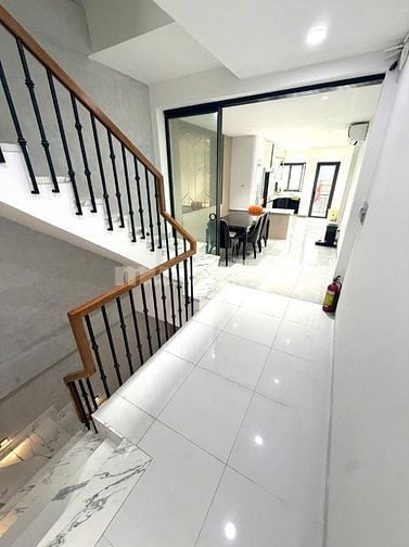 HẬU GIANG Q6, SÁT BÊN QUẬN 5, HẺM 6M CÁCH MT 20M, DT 82M2 NGANG 7.6m