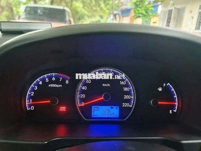 Hyundai Avante 1.6 AT 2012 Số tự động Đen