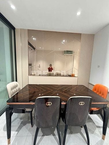 HẬU GIANG Q6, SÁT BÊN QUẬN 5, HẺM 6M CÁCH MT 20M, DT 82M2 NGANG 7.6m