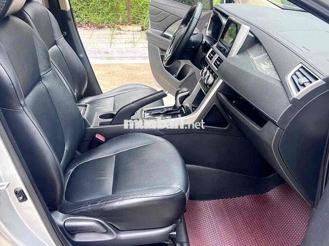 Mitsubishi Xpander 1.5 AT 2021 Bạc