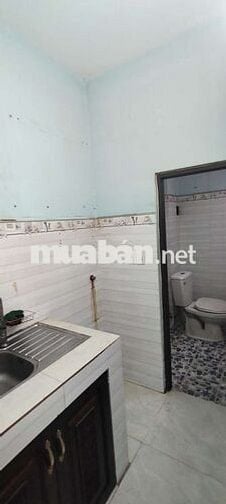 nhà lầu suốt 1/ Nguyễn Thị Trọn