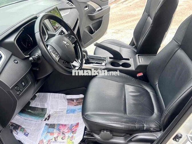 Mitsubishi Xpander 1.5 AT 2021 Bạc