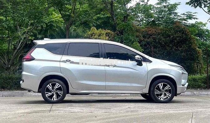 Mitsubishi Xpander 1.5 AT 2021 Bạc