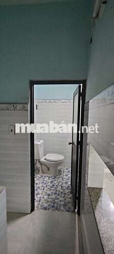 nhà lầu suốt 1/ Nguyễn Thị Trọn