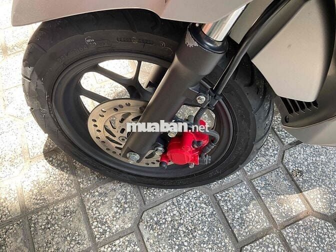 Honda Lead 4V Xám Việt Nam