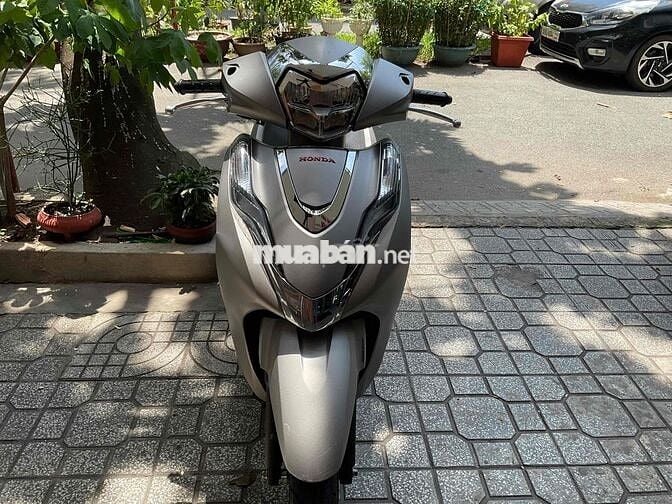 Honda Lead 4V Xám Việt Nam