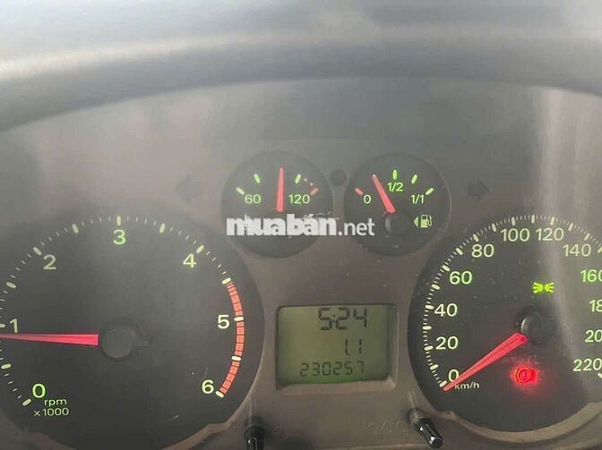 Ford Transit 2010 bản full 16 chỗ