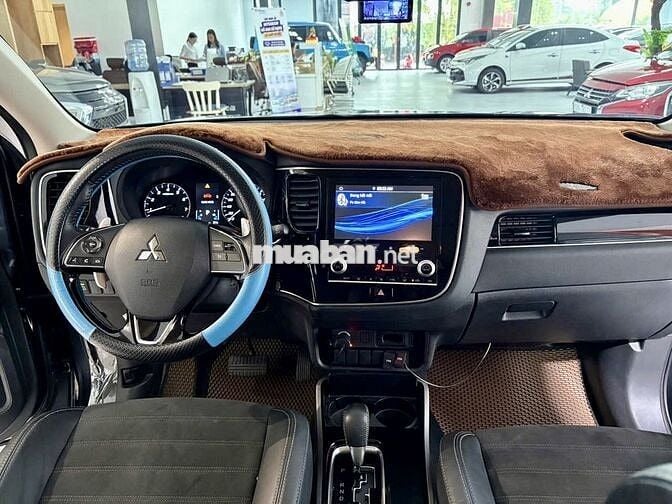 Mitsubishi Outlander CVT 2022 Xám