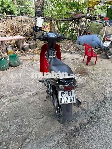 Yamaha Sirius 110 Thể thao màu Đỏ đen