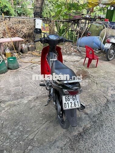 Yamaha Sirius 110 Thể thao màu Đỏ đen