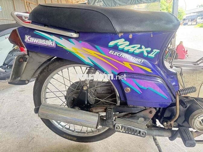 Kawasaki Max II Tím, Trắng