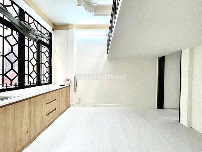 DUPLEX BANCOL NGAY PHAN XÍCH LONG - NGÃ TƯ PHÚ NHUẬN