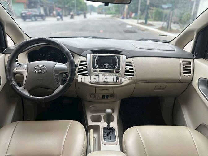 Toyota Innova 2015 Tự động Bạc