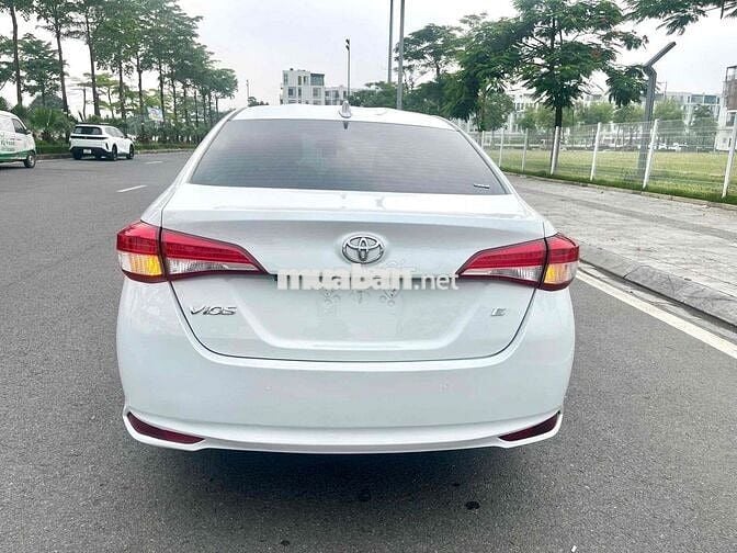 cần bán vios sx 2022 số sàn bao zin bao chếch tét